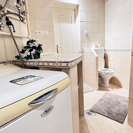 Apartament Ulloi - Unique Style Near Corvin Budapesta