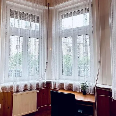 Apartament Ulloi - Unique Style Near Corvin Budapesta